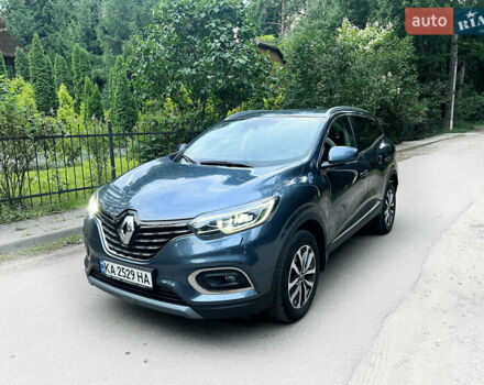 Серый Рено Kadjar, объемом двигателя 1.46 л и пробегом 58 тыс. км за 22500 $, фото 1 на Automoto.ua