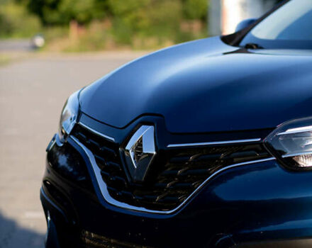 Синий Рено Kadjar, объемом двигателя 1.46 л и пробегом 86 тыс. км за 18600 $, фото 7 на Automoto.ua