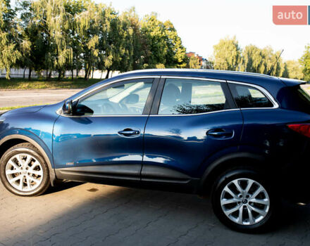 Синий Рено Kadjar, объемом двигателя 1.46 л и пробегом 86 тыс. км за 18600 $, фото 5 на Automoto.ua