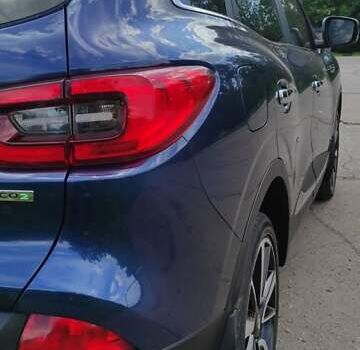 Синий Рено Kadjar, объемом двигателя 1.46 л и пробегом 245 тыс. км за 16000 $, фото 5 на Automoto.ua