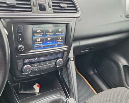 Синий Рено Kadjar, объемом двигателя 1.5 л и пробегом 188 тыс. км за 15500 $, фото 121 на Automoto.ua