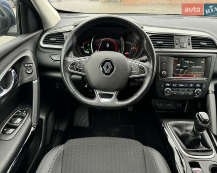 Синий Рено Kadjar, объемом двигателя 1.6 л и пробегом 178 тыс. км за 16900 $, фото 28 на Automoto.ua