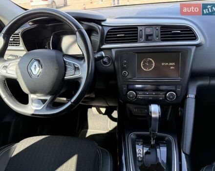 Синий Рено Kadjar, объемом двигателя 1.46 л и пробегом 218 тыс. км за 15600 $, фото 28 на Automoto.ua