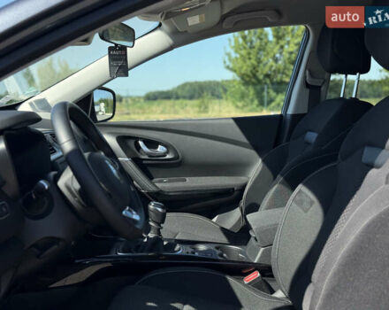 Синий Рено Kadjar, объемом двигателя 1.46 л и пробегом 188 тыс. км за 17500 $, фото 18 на Automoto.ua