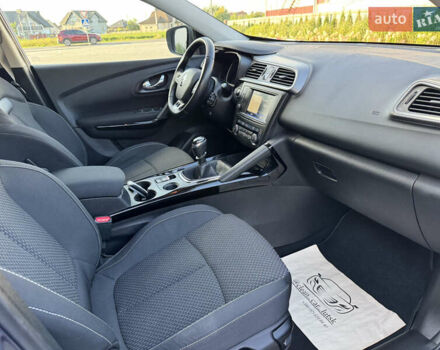 Синий Рено Kadjar, объемом двигателя 1.46 л и пробегом 184 тыс. км за 16990 $, фото 23 на Automoto.ua