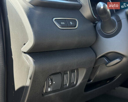 Синий Рено Kadjar, объемом двигателя 1.46 л и пробегом 188 тыс. км за 17500 $, фото 15 на Automoto.ua