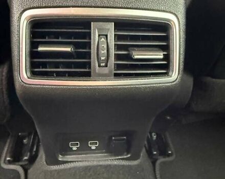 Синий Рено Kadjar, объемом двигателя 1.5 л и пробегом 185 тыс. км за 20300 $, фото 18 на Automoto.ua