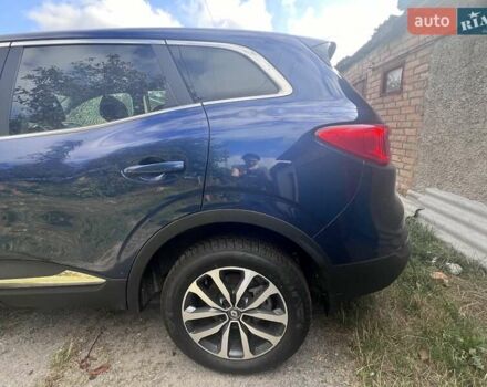 Синий Рено Kadjar, объемом двигателя 1.2 л и пробегом 22 тыс. км за 19000 $, фото 3 на Automoto.ua