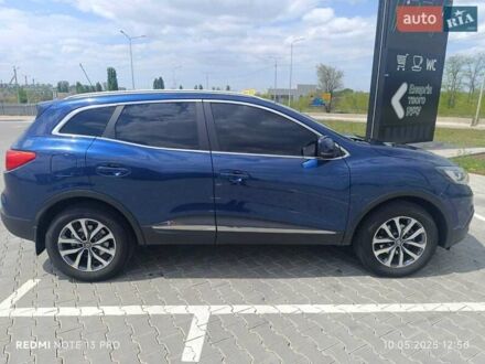 Синий Рено Kadjar, объемом двигателя 1.46 л и пробегом 224 тыс. км за 15700 $, фото 1 на Automoto.ua