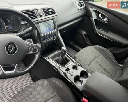 Синий Рено Kadjar, объемом двигателя 1.5 л и пробегом 181 тыс. км за 15000 $, фото 1 на Automoto.ua