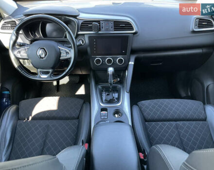 Зеленый Рено Kadjar, объемом двигателя 1.46 л и пробегом 125 тыс. км за 18999 $, фото 10 на Automoto.ua