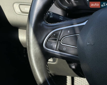 Зеленый Рено Kadjar, объемом двигателя 1.46 л и пробегом 125 тыс. км за 18999 $, фото 14 на Automoto.ua