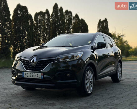 Зеленый Рено Kadjar, объемом двигателя 1.5 л и пробегом 208 тыс. км за 17300 $, фото 3 на Automoto.ua