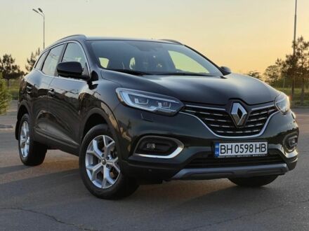 Зеленый Рено Kadjar, объемом двигателя 1.5 л и пробегом 40 тыс. км за 21700 $, фото 1 на Automoto.ua