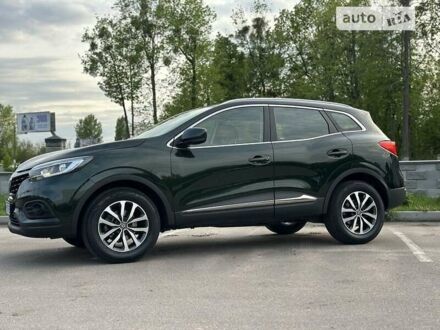 Зеленый Рено Kadjar, объемом двигателя 1.5 л и пробегом 94 тыс. км за 18500 $, фото 1 на Automoto.ua