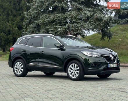 Зеленый Рено Kadjar, объемом двигателя 1.5 л и пробегом 208 тыс. км за 17200 $, фото 1 на Automoto.ua