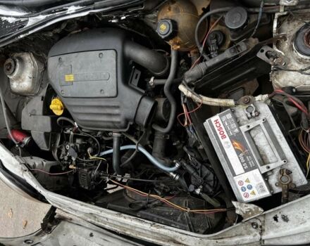 Білий Рено Кєнгу Експресс, об'ємом двигуна 1.9 л та пробігом 350 тис. км за 1800 $, фото 4 на Automoto.ua