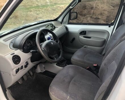 Білий Рено Кєнгу Експресс, об'ємом двигуна 1.9 л та пробігом 285 тис. км за 2000 $, фото 6 на Automoto.ua