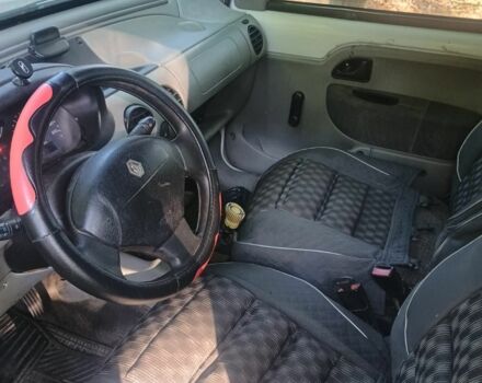 Белый Рено Кенгу Экспресс, объемом двигателя 1.5 л и пробегом 300 тыс. км за 1800 $, фото 3 на Automoto.ua