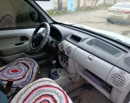 Білий Рено Кєнгу Експресс, об'ємом двигуна 1.4 л та пробігом 300 тис. км за 2200 $, фото 3 на Automoto.ua