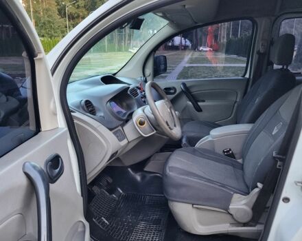 Рено Кєнгу Експресс 2011 у Харкові на Automoto.ua Білий Рено Кєнгу Експресс, об'ємом двигуна 1.5 л та пробігом 210 тис. км за 4250 $, фото 9 на Automoto.ua