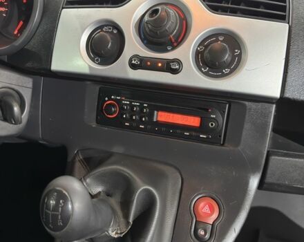 Білий Рено Кєнгу Експресс, об'ємом двигуна 1.5 л та пробігом 273 тис. км за 3999 $, фото 8 на Automoto.ua