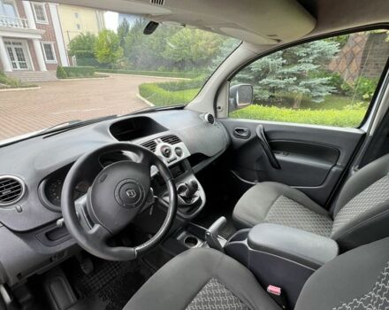 Белый Рено Кенгу Экспресс, объемом двигателя 1.4 л и пробегом 300 тыс. км за 4300 $, фото 7 на Automoto.ua