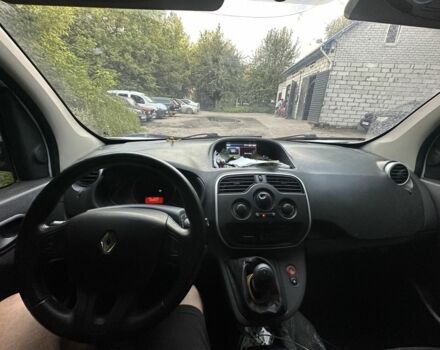 Белый Рено Кенгу Экспресс, объемом двигателя 1.5 л и пробегом 311 тыс. км за 5199 $, фото 1 на Automoto.ua