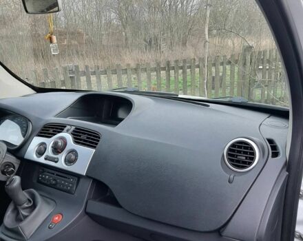 Білий Рено Кєнгу Експресс, об'ємом двигуна 1.5 л та пробігом 175 тис. км за 6400 $, фото 4 на Automoto.ua