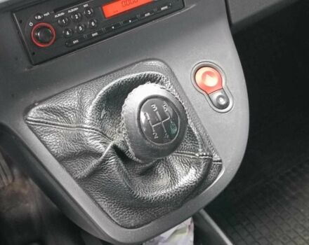 Білий Рено Кєнгу Експресс, об'ємом двигуна 1.5 л та пробігом 330 тис. км за 6490 $, фото 12 на Automoto.ua