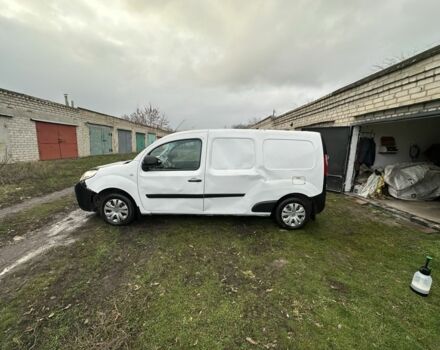 Белый Рено Кенгу Экспресс, объемом двигателя 1.5 л и пробегом 200 тыс. км за 4300 $, фото 4 на Automoto.ua