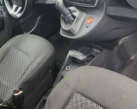 Белый Рено Кенгу Экспресс, объемом двигателя 1.5 л и пробегом 234 тыс. км за 4999 $, фото 6 на Automoto.ua