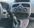 Белый Рено Кенгу Экспресс, объемом двигателя 1.5 л и пробегом 230 тыс. км за 7400 $, фото 15 на Automoto.ua