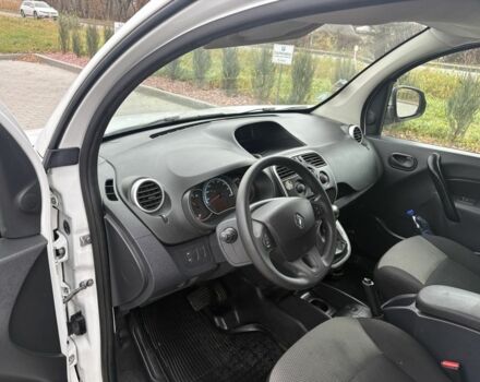 Білий Рено Кєнгу Експресс, об'ємом двигуна 0 л та пробігом 130 тис. км за 8199 $, фото 17 на Automoto.ua