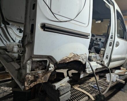 Белый Рено Кенгу Экспресс, объемом двигателя 2 л и пробегом 200 тыс. км за 800 $, фото 7 на Automoto.ua