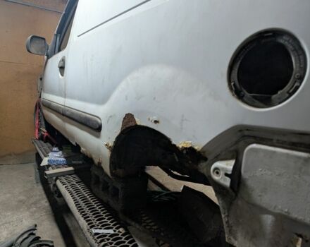 Белый Рено Кенгу Экспресс, объемом двигателя 2 л и пробегом 200 тыс. км за 800 $, фото 4 на Automoto.ua