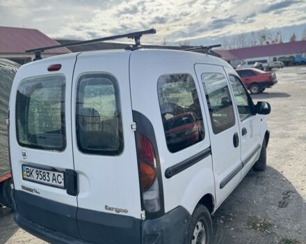 Білий Рено Кєнгу Експресс, об'ємом двигуна 1.4 л та пробігом 300 тис. км за 1500 $, фото 3 на Automoto.ua