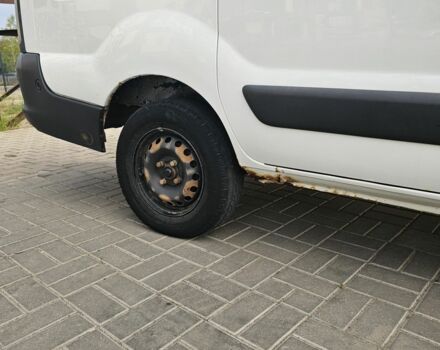 Білий Рено Кєнгу Експресс, об'ємом двигуна 1.4 л та пробігом 295 тис. км за 3050 $, фото 6 на Automoto.ua