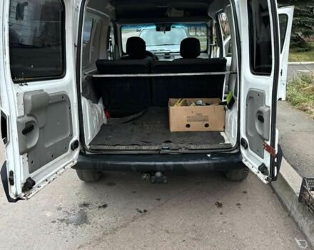 Белый Рено Кенгу Экспресс, объемом двигателя 0 л и пробегом 432 тыс. км за 2800 $, фото 4 на Automoto.ua