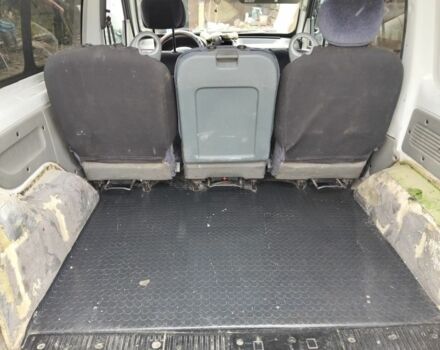 Белый Рено Кенгу Экспресс, объемом двигателя 1.1 л и пробегом 339 тыс. км за 2700 $, фото 4 на Automoto.ua