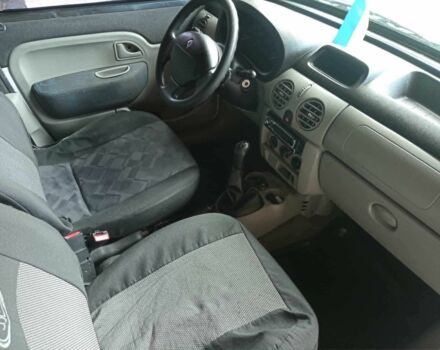 Белый Рено Кенгу Экспресс, объемом двигателя 1.5 л и пробегом 231 тыс. км за 4100 $, фото 10 на Automoto.ua