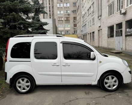 Белый Рено Кенгу Экспресс, объемом двигателя 1.5 л и пробегом 329 тыс. км за 5199 $, фото 3 на Automoto.ua