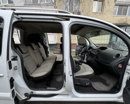 Белый Рено Кенгу Экспресс, объемом двигателя 1.5 л и пробегом 329 тыс. км за 5199 $, фото 5 на Automoto.ua