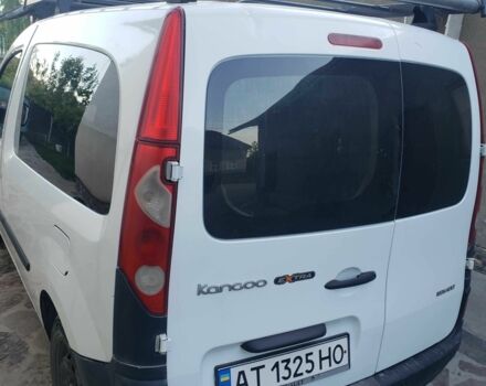 Белый Рено Кенгу Экспресс, объемом двигателя 1.5 л и пробегом 290 тыс. км за 5800 $, фото 11 на Automoto.ua
