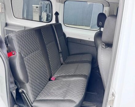 Белый Рено Кенгу Экспресс, объемом двигателя 1.5 л и пробегом 283 тыс. км за 10500 $, фото 4 на Automoto.ua