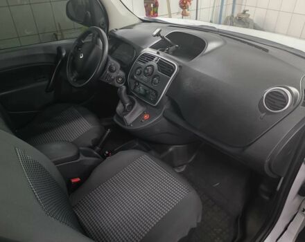 Белый Рено Кенгу Экспресс, объемом двигателя 1.5 л и пробегом 109 тыс. км за 9700 $, фото 16 на Automoto.ua