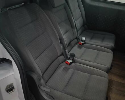 Белый Рено Кенгу Экспресс, объемом двигателя 1.5 л и пробегом 109 тыс. км за 9700 $, фото 15 на Automoto.ua