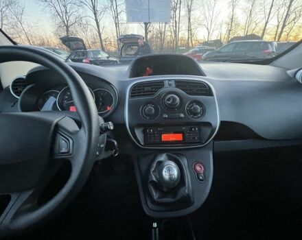 Белый Рено Кенгу Экспресс, объемом двигателя 1.5 л и пробегом 270 тыс. км за 10799 $, фото 13 на Automoto.ua