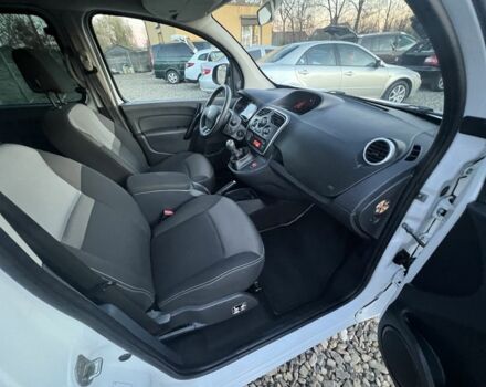 Белый Рено Кенгу Экспресс, объемом двигателя 1.5 л и пробегом 270 тыс. км за 10799 $, фото 9 на Automoto.ua