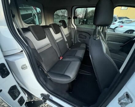 Белый Рено Кенгу Экспресс, объемом двигателя 1.5 л и пробегом 270 тыс. км за 10799 $, фото 17 на Automoto.ua